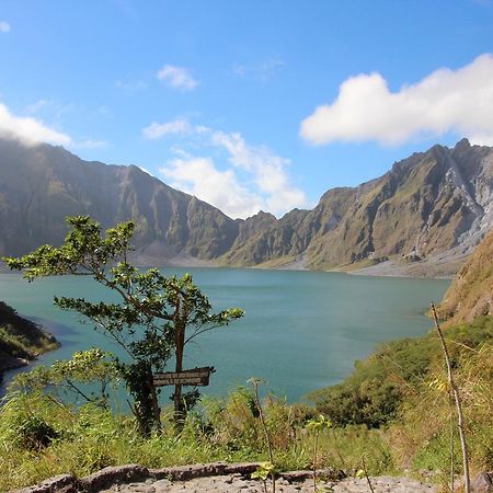 Bognot Lodge : Alvin Bognot Mt Pinatubo Guesthouse And Tours Santa Juliana Exteriör bild