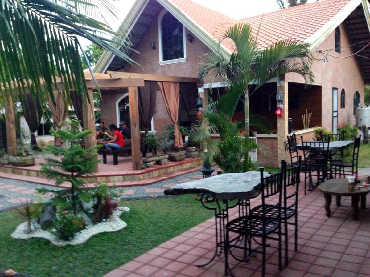 Bognot Lodge : Alvin Bognot Mt Pinatubo Guesthouse And Tours Santa Juliana Rum bild