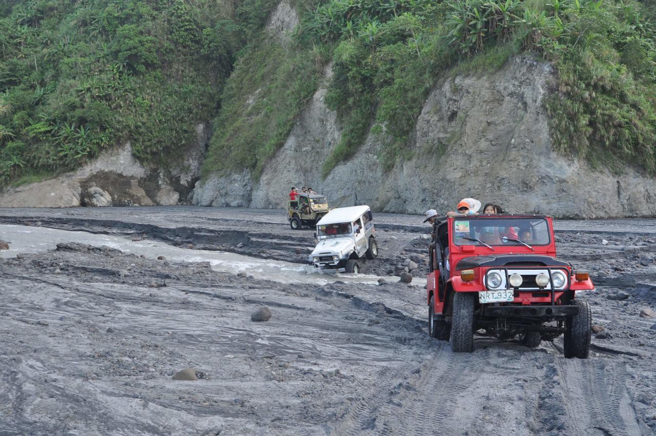 Bognot Lodge : Alvin Bognot Mt Pinatubo Guesthouse And Tours Santa Juliana Exteriör bild