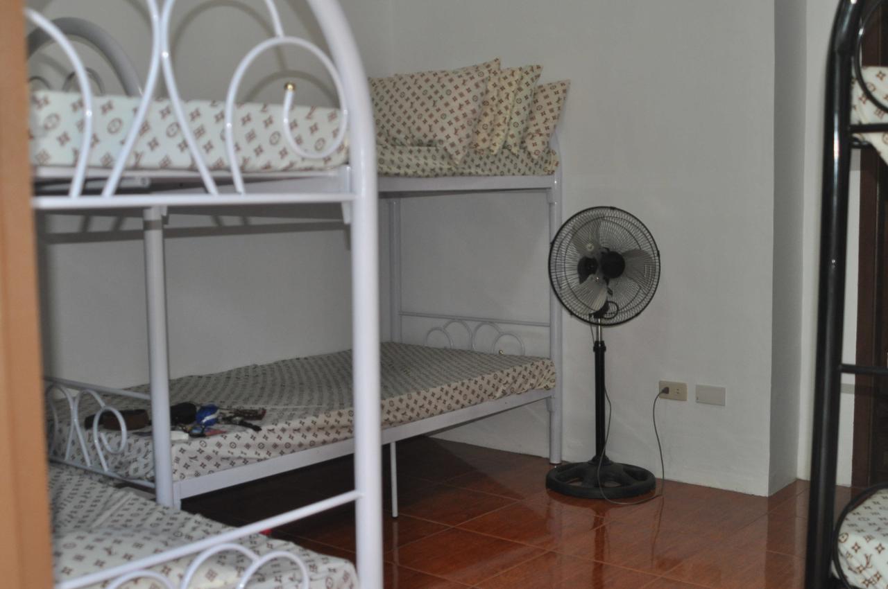 Bognot Lodge : Alvin Bognot Mt Pinatubo Guesthouse And Tours Santa Juliana Rum bild