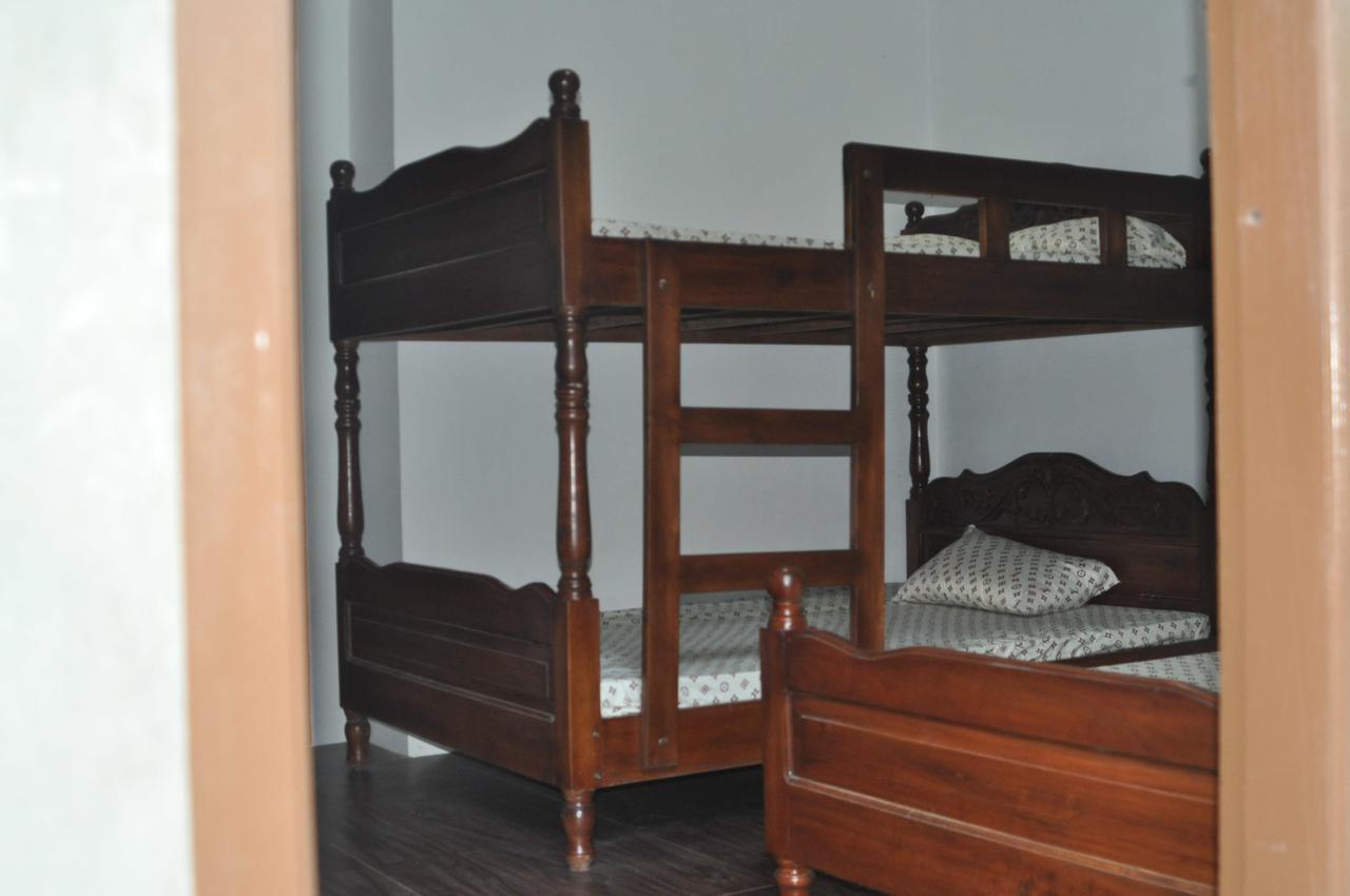 Bognot Lodge : Alvin Bognot Mt Pinatubo Guesthouse And Tours Santa Juliana Rum bild
