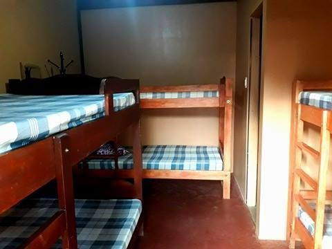 Bognot Lodge : Alvin Bognot Mt Pinatubo Guesthouse And Tours Santa Juliana Exteriör bild